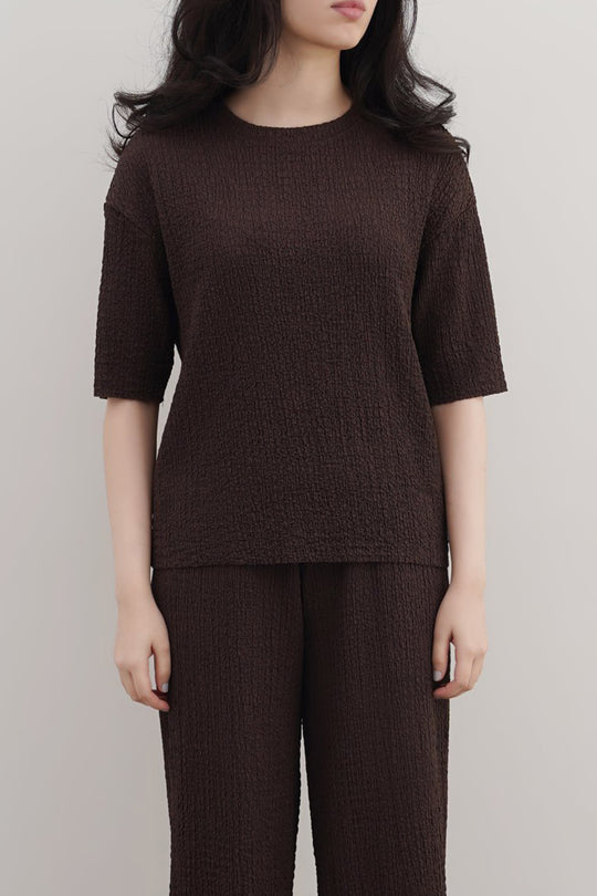 DARK BROWN TEXTURED STRETCHY TOP