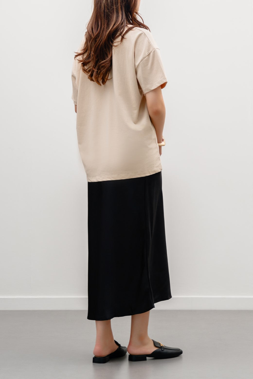 BEIGE BREADSTICKS OVERSIZED TEE