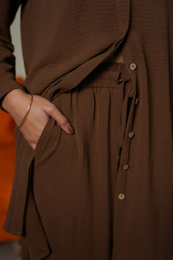 BROWN SLINKY WIDE LEG PANTS