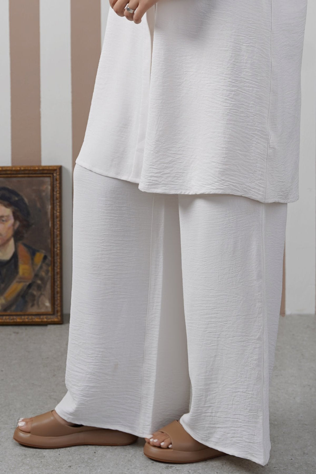 CREAM SLINKY WIDE LEG PANTS