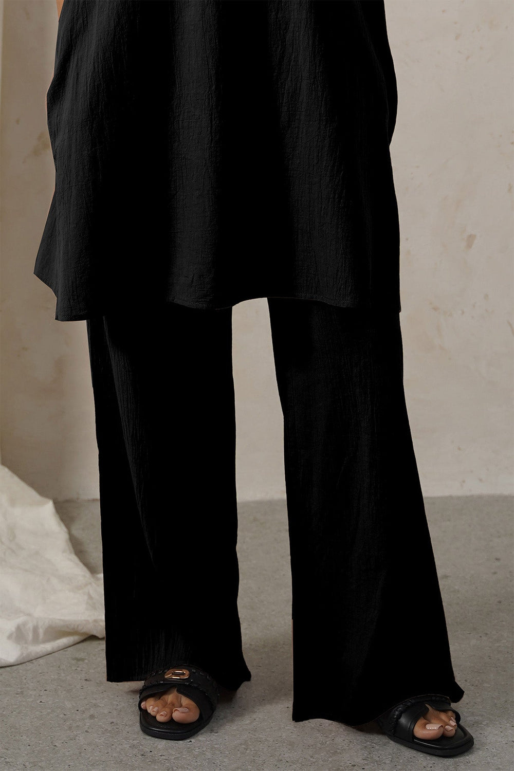 BLACK FEATHER COTTON PANTS