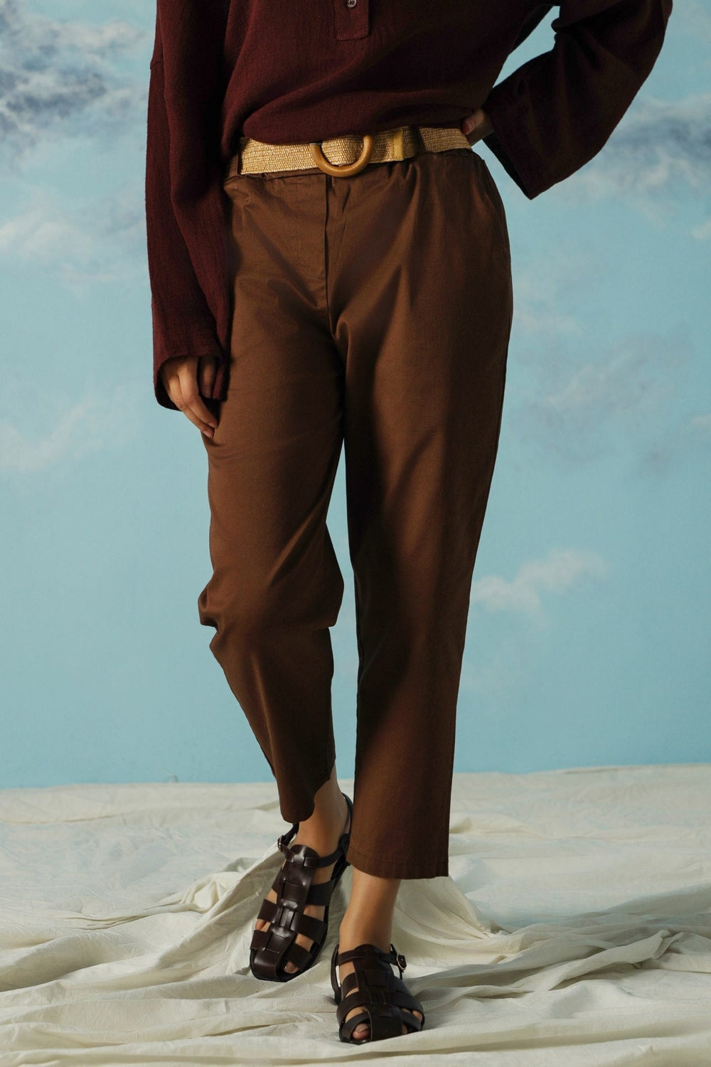BROWN TAPERED COTTON PANTS WITH BELT