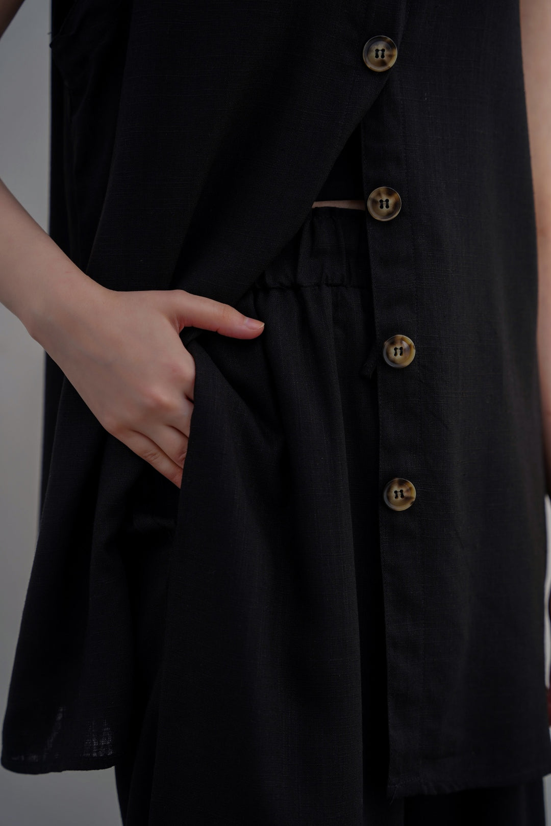 BLACK LINEN CULOTTES