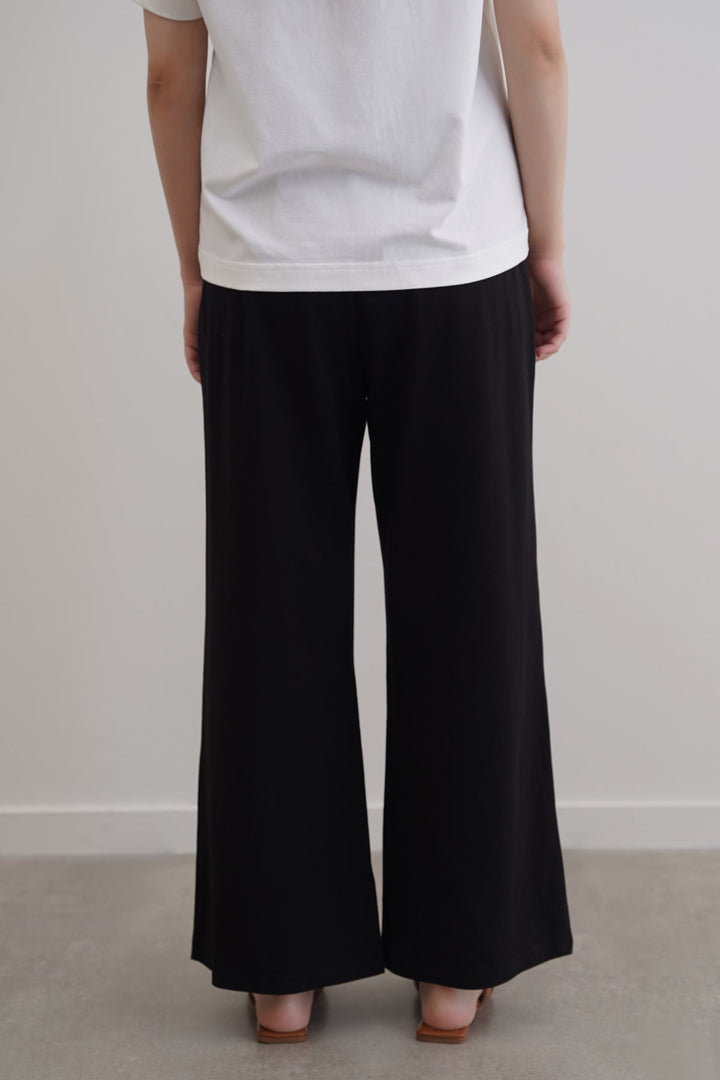 BLACK STRAIGHT BOX-PLEAT TROUSERS