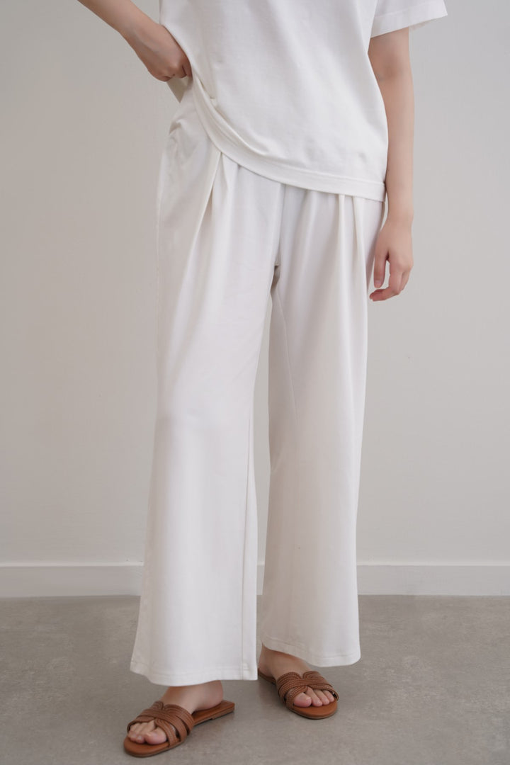 WHITE STRAIGHT BOX-PLEAT TROUSERS