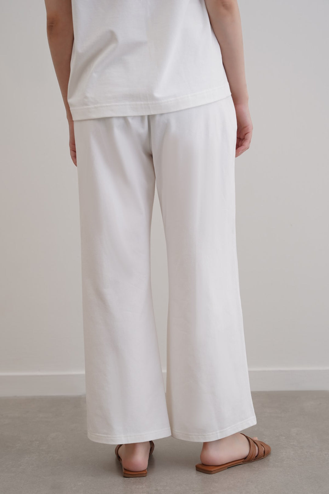 WHITE STRAIGHT BOX-PLEAT TROUSERS