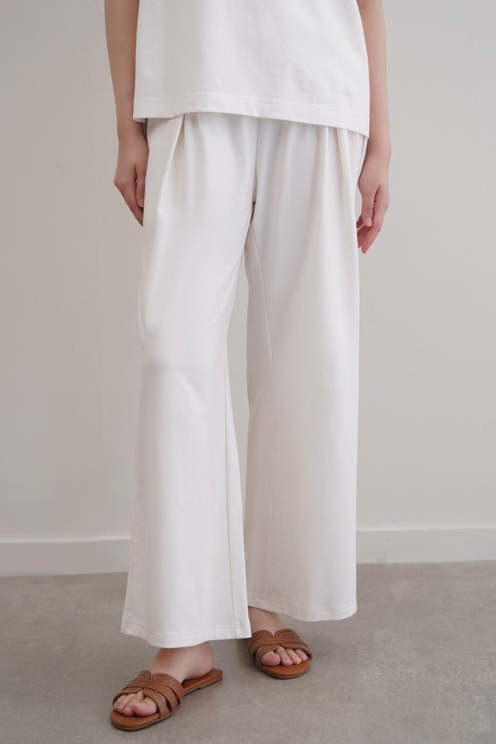 WHITE STRAIGHT BOX-PLEAT TROUSERS