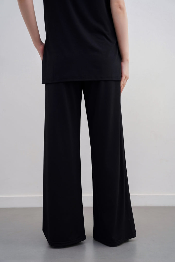BLACK OFF-DUTY STRAIGHT PANTS