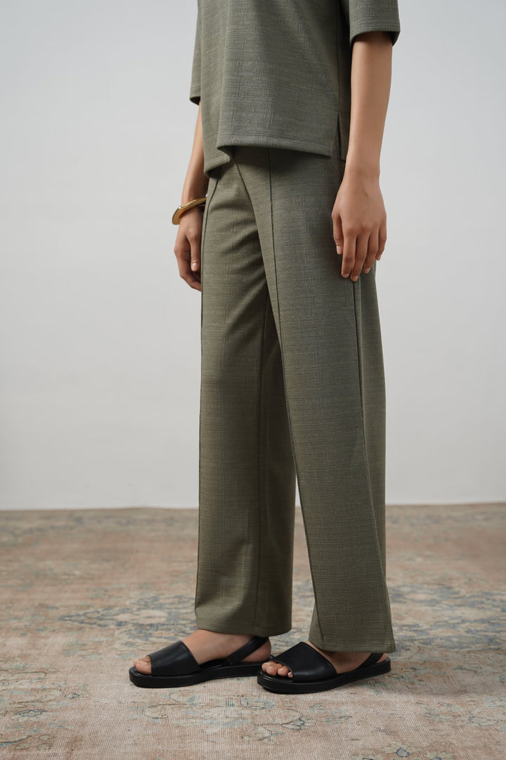 SAGE GREEN STRETCHY PANTS WITH PLEAT