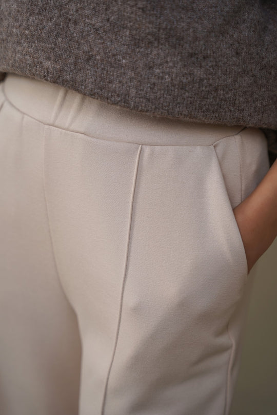 STRAIGHT LOOSE TROUSERS