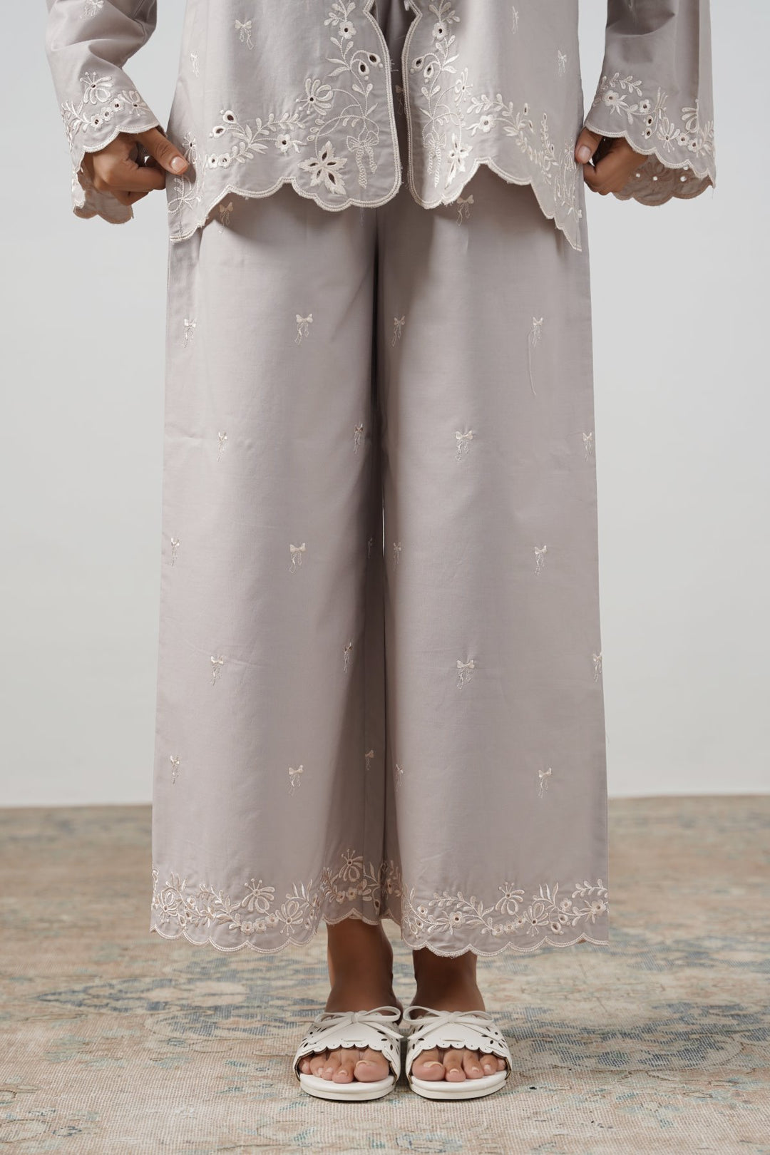 GREY PARADISE EMBROIDERED PANTS