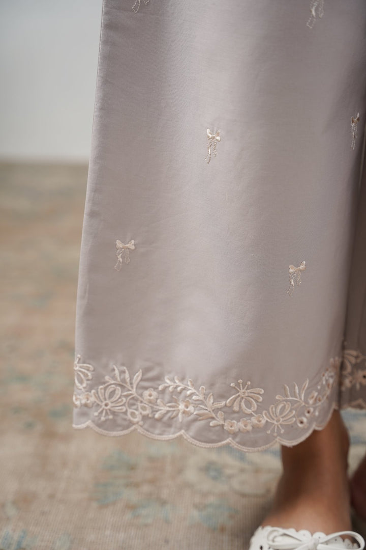 GREY PARADISE EMBROIDERED PANTS