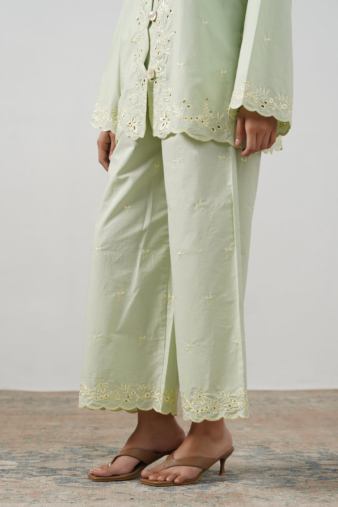 GREEN LEMON EMBROIDERED PANTS