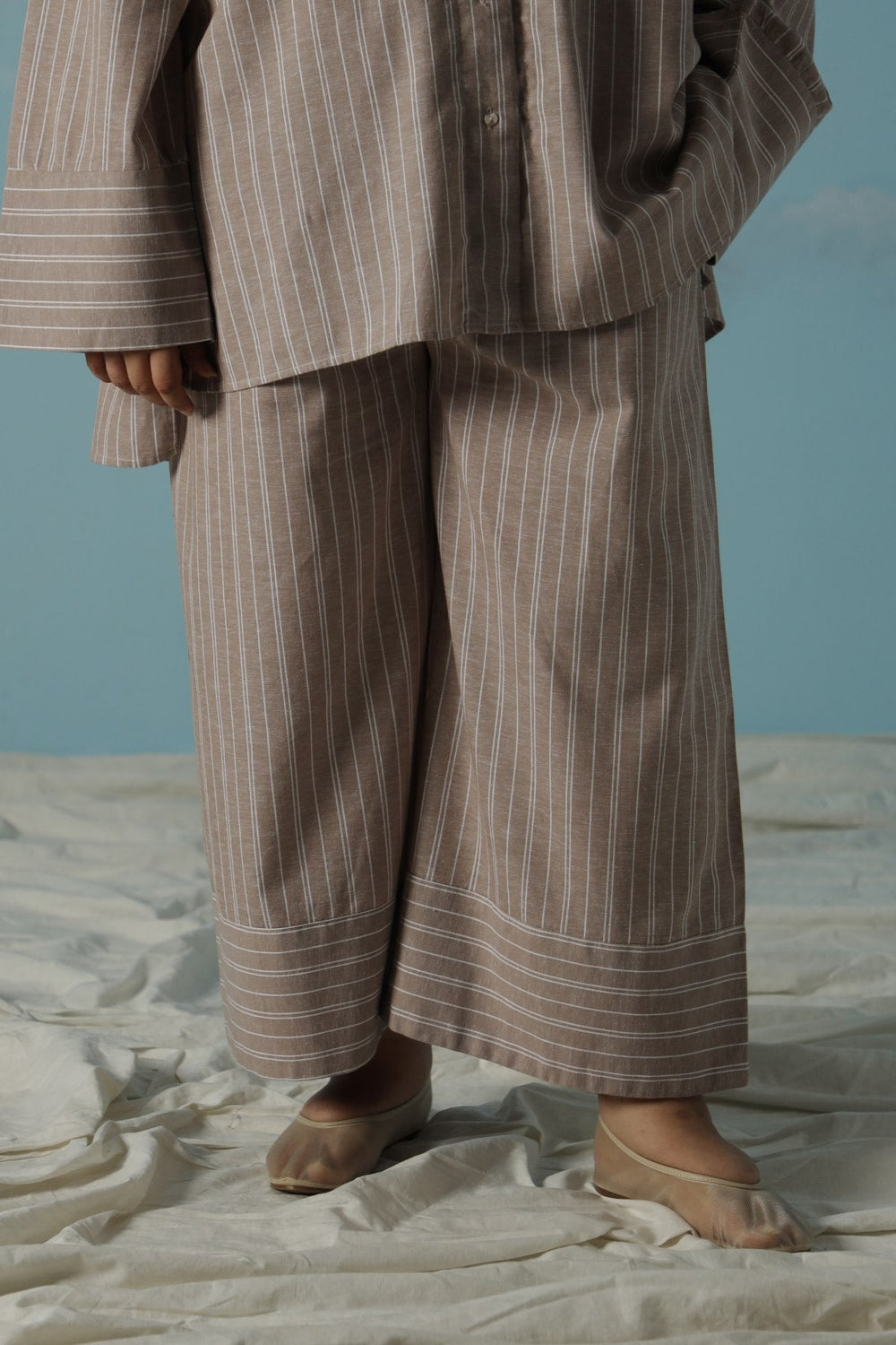 BEIGE CURVE STRIPED CULOTTES