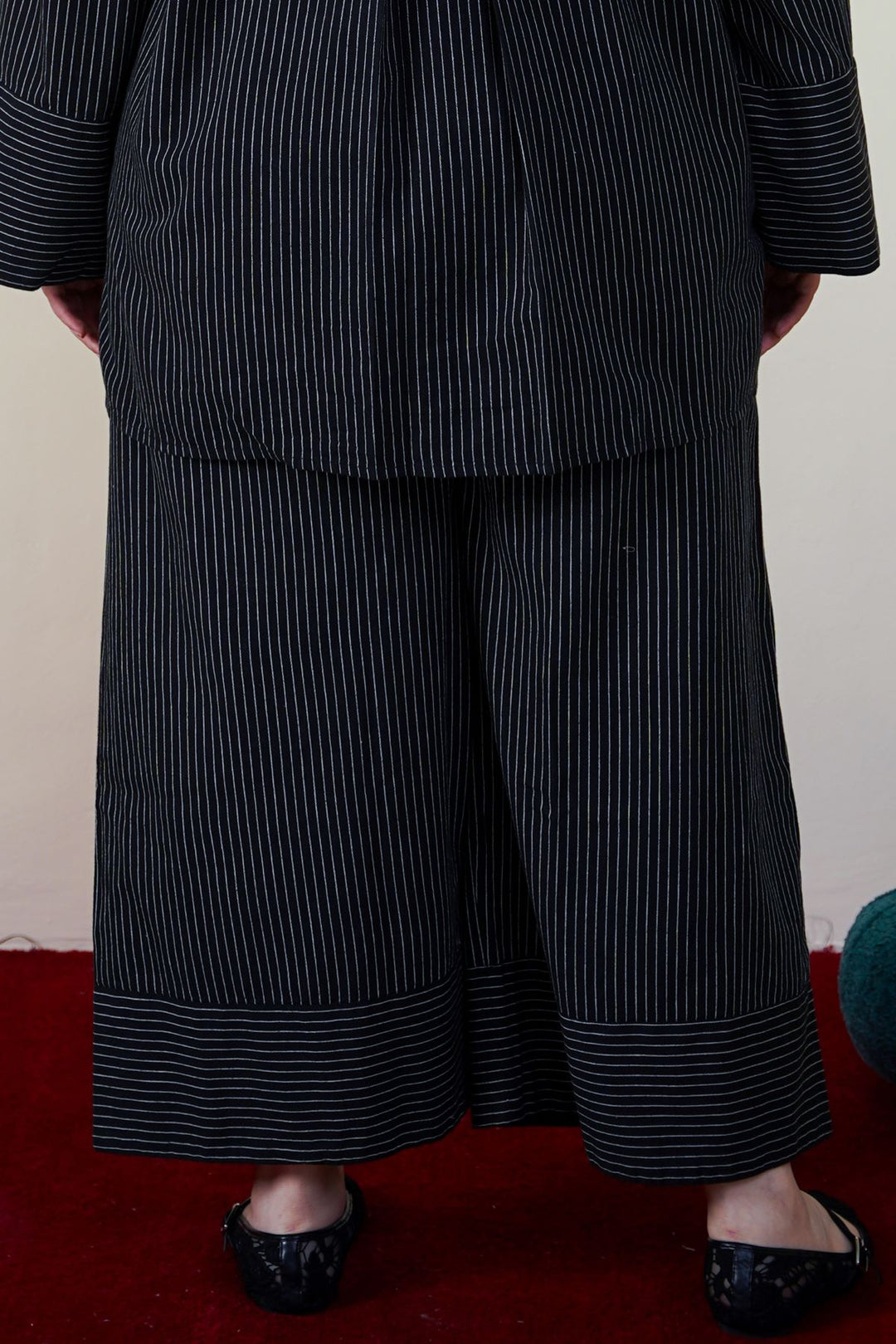 BLACK CURVE STRIPED CULOTTES