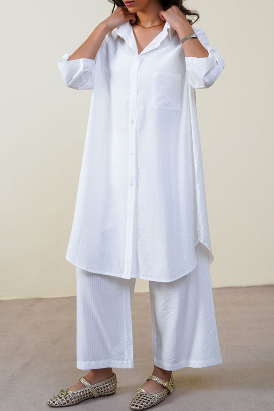 WHITE LUNCH & BROWSE TUNIC