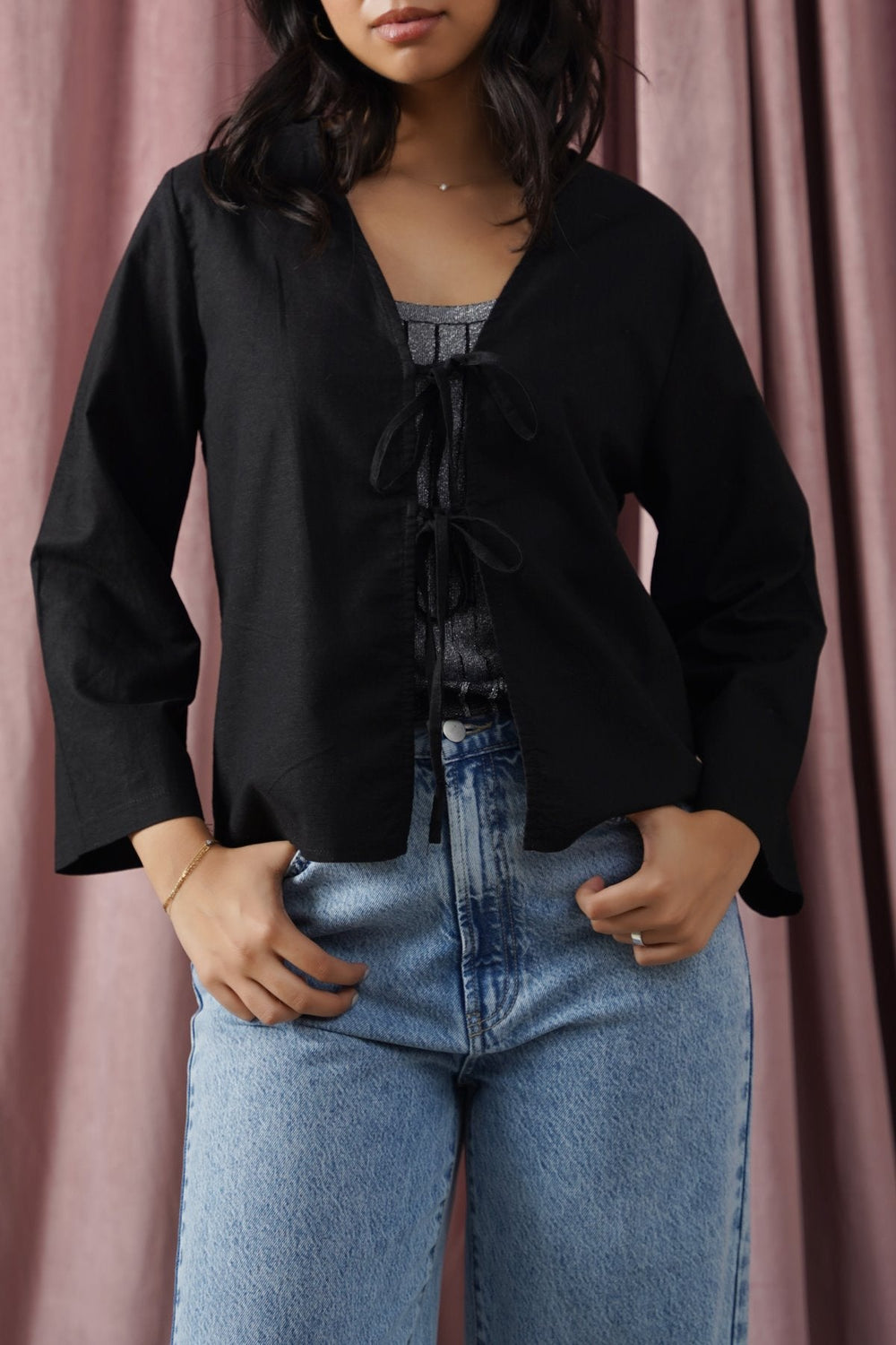 BLACK LINEN BOW BLOUSE