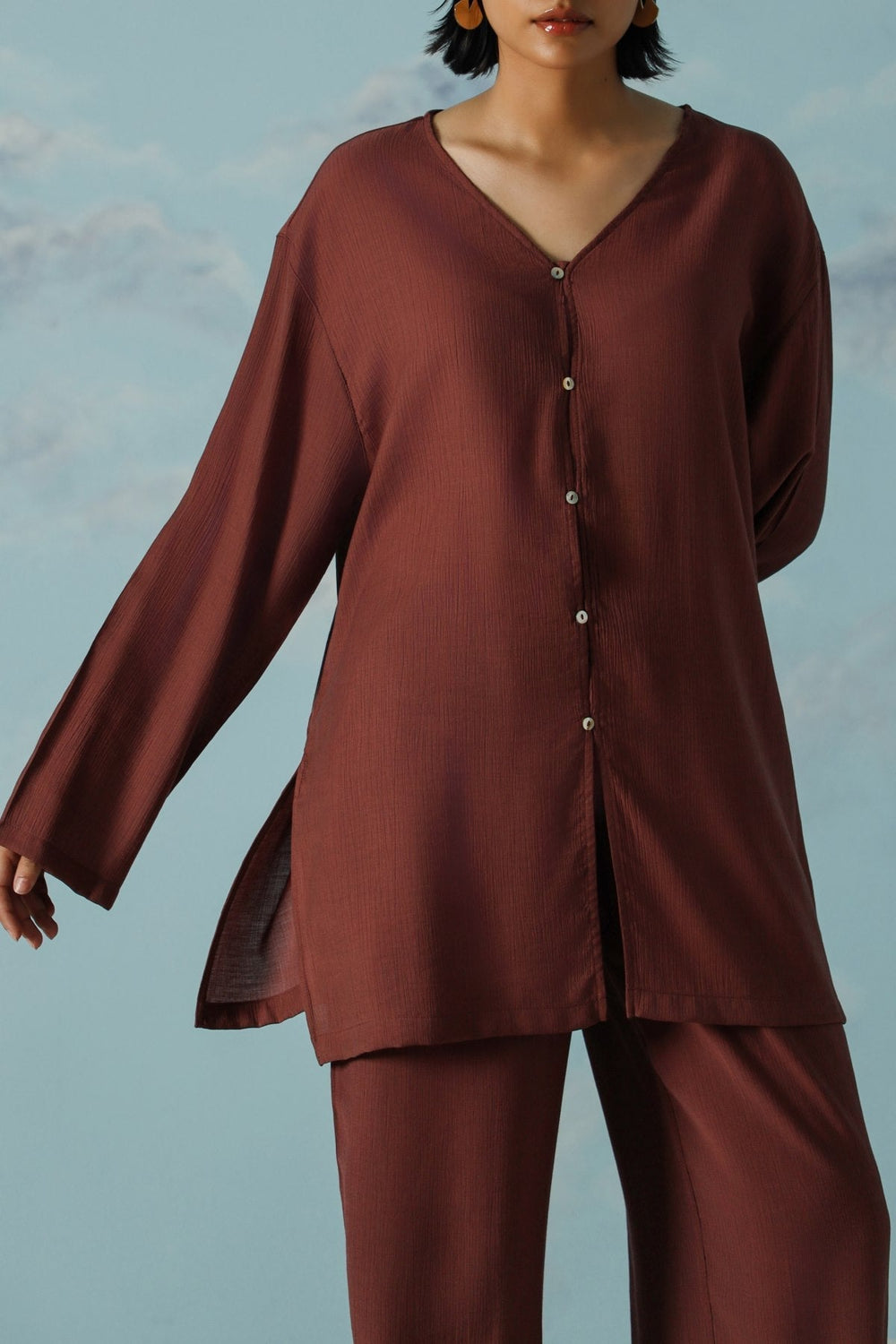 WINE FLOWY TEXTURED BLOUSE