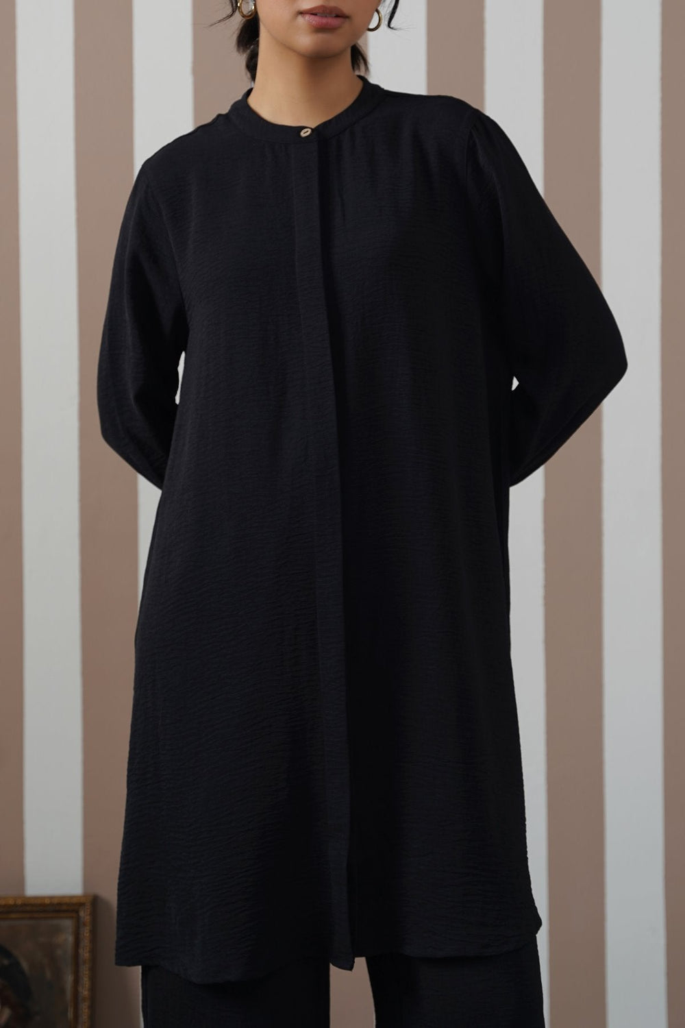BLACK SLINKY LONG TUNIC