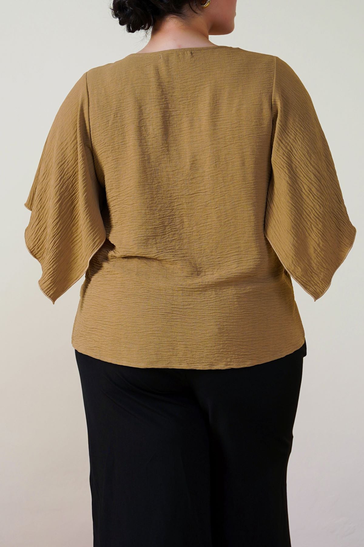 BATWING FLOWY SHIRT – Lama Retail