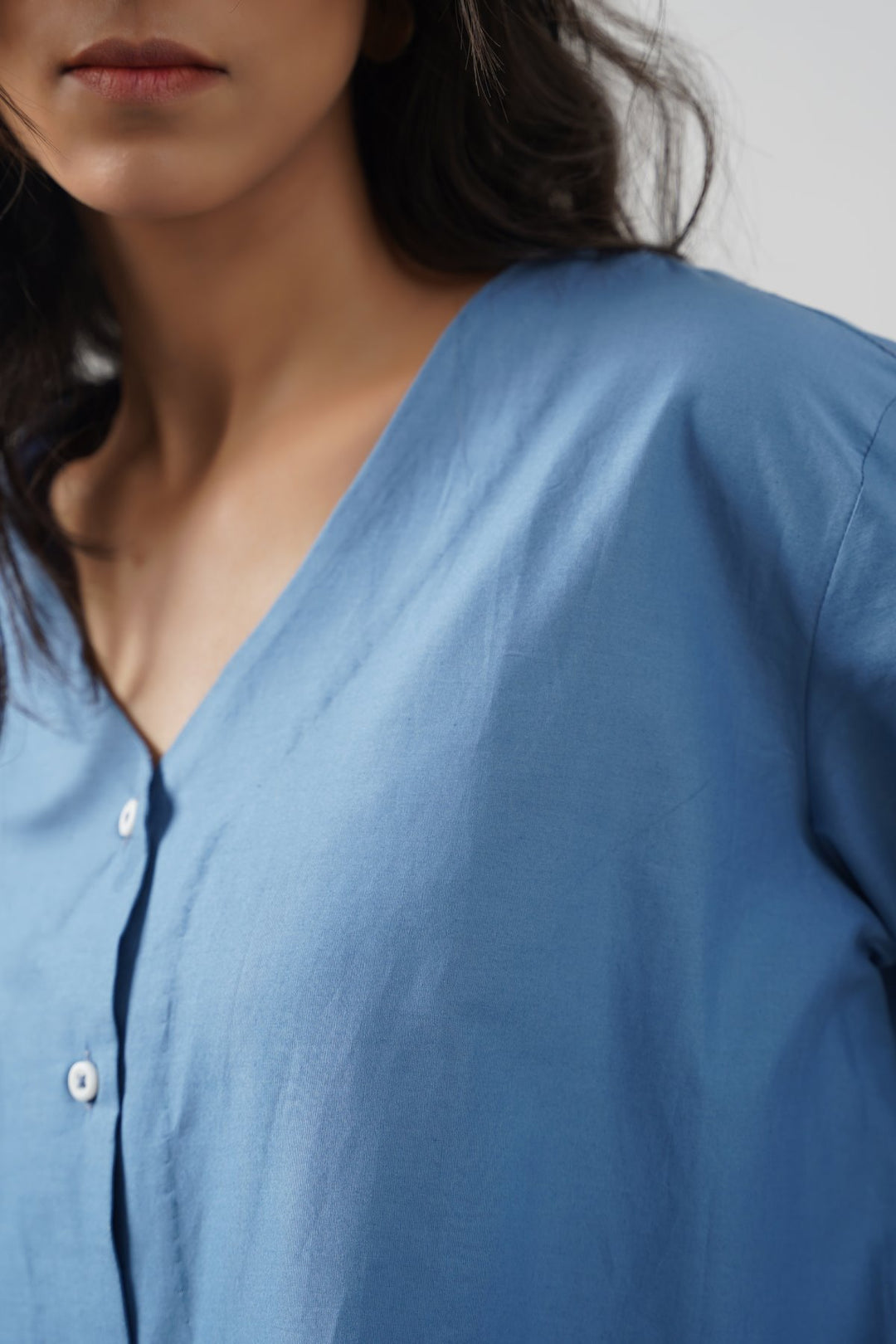 BLUE BLUE SAKURA BRODERIE SHIRT