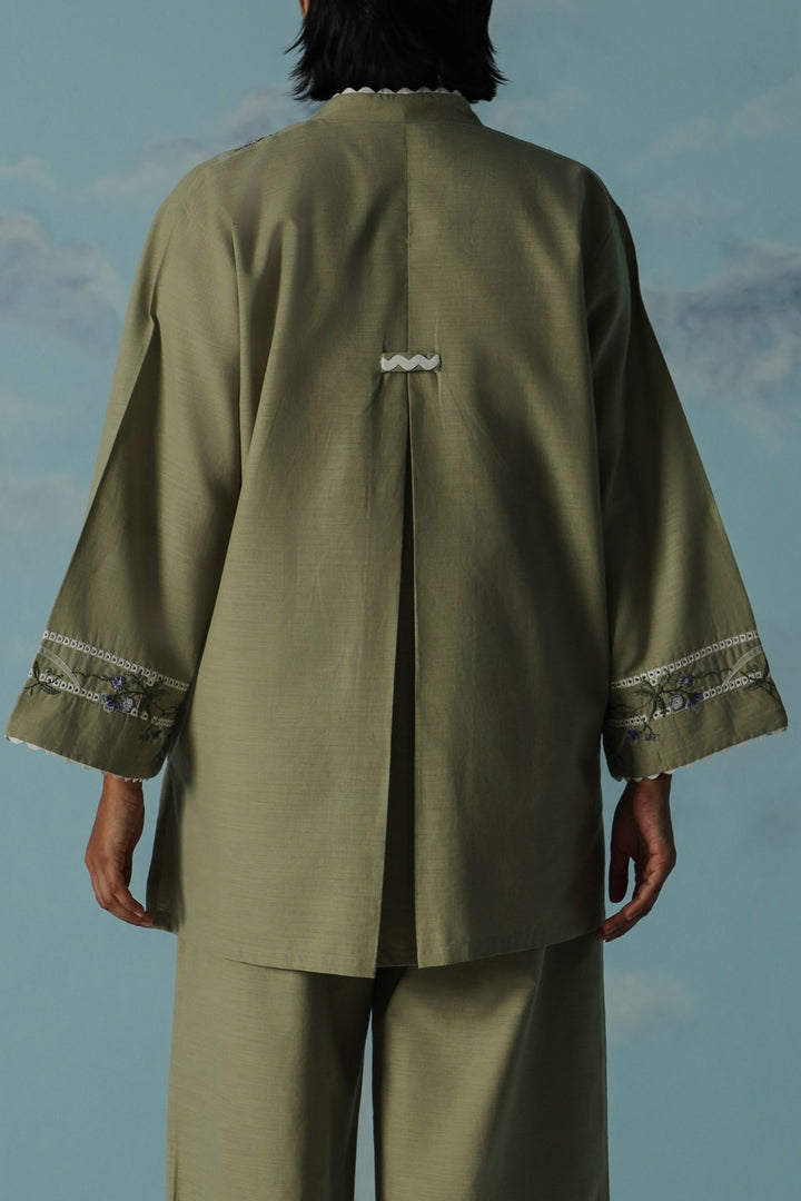 LIGHT GREEN VIOLA AND SAGE EMBROIDERED SHIRT