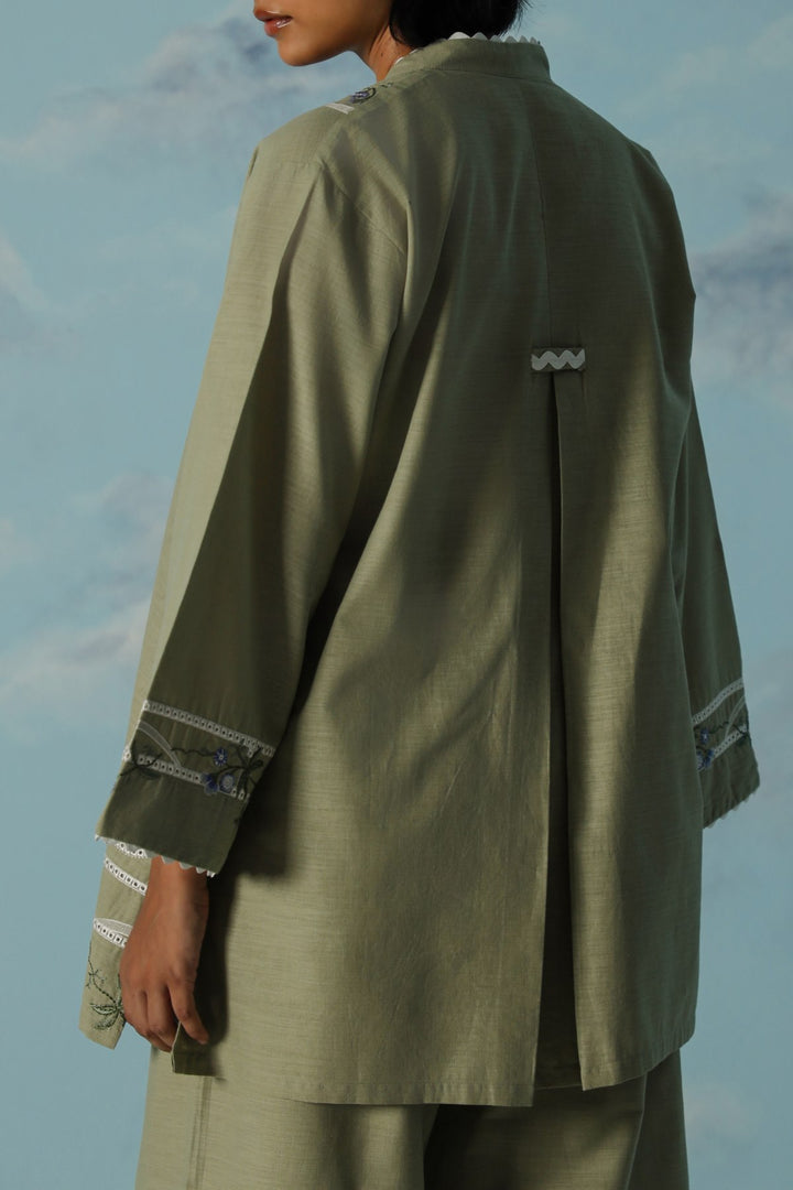 LIGHT GREEN VIOLA AND SAGE EMBROIDERED SHIRT