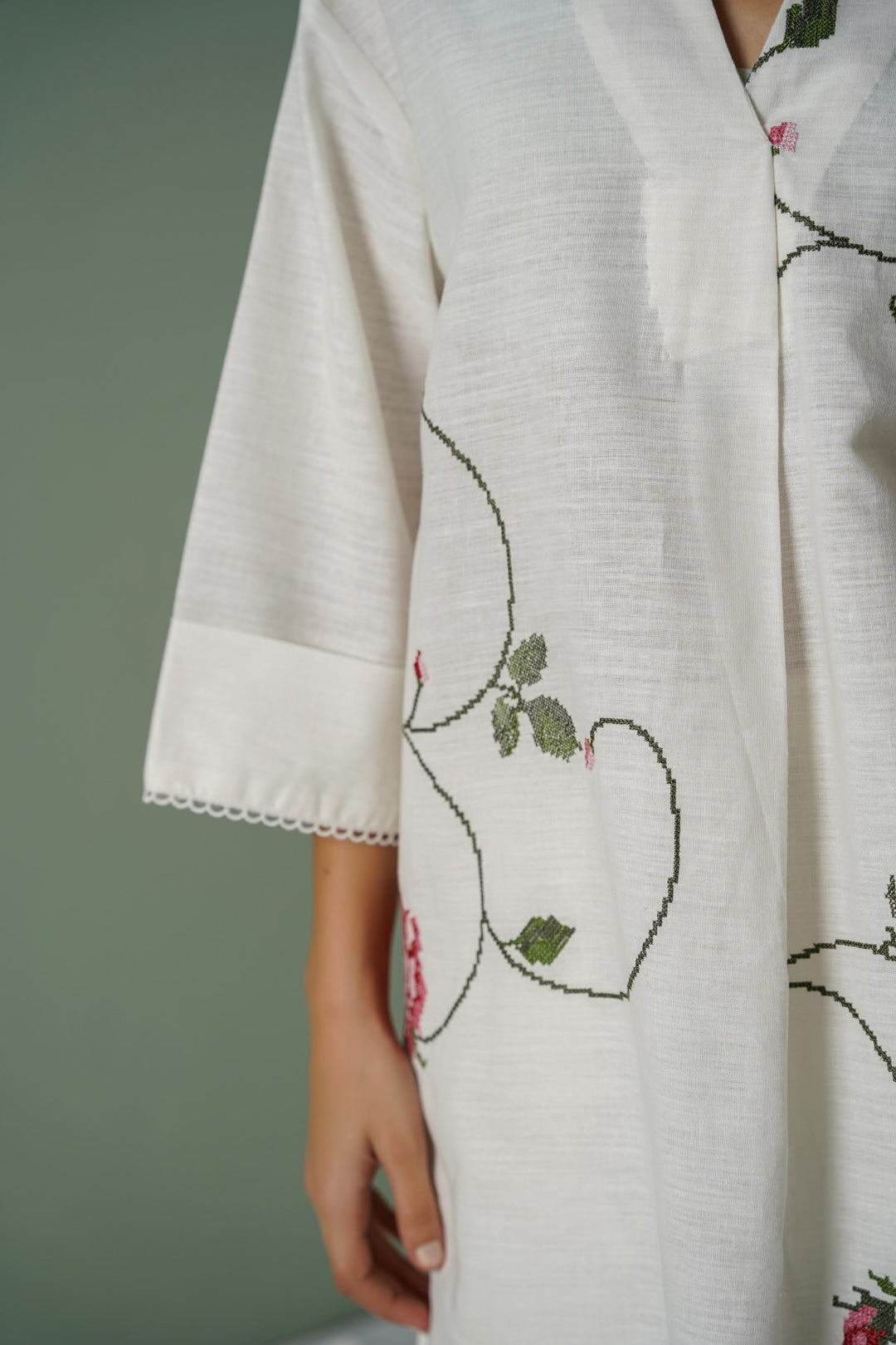 WHITE ROSATINI TUNIC