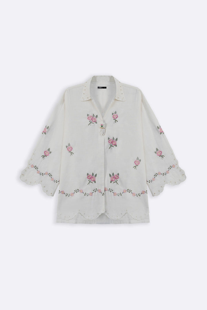 WHITE PEONY SHIRT WITH HANDMADE BROOCH