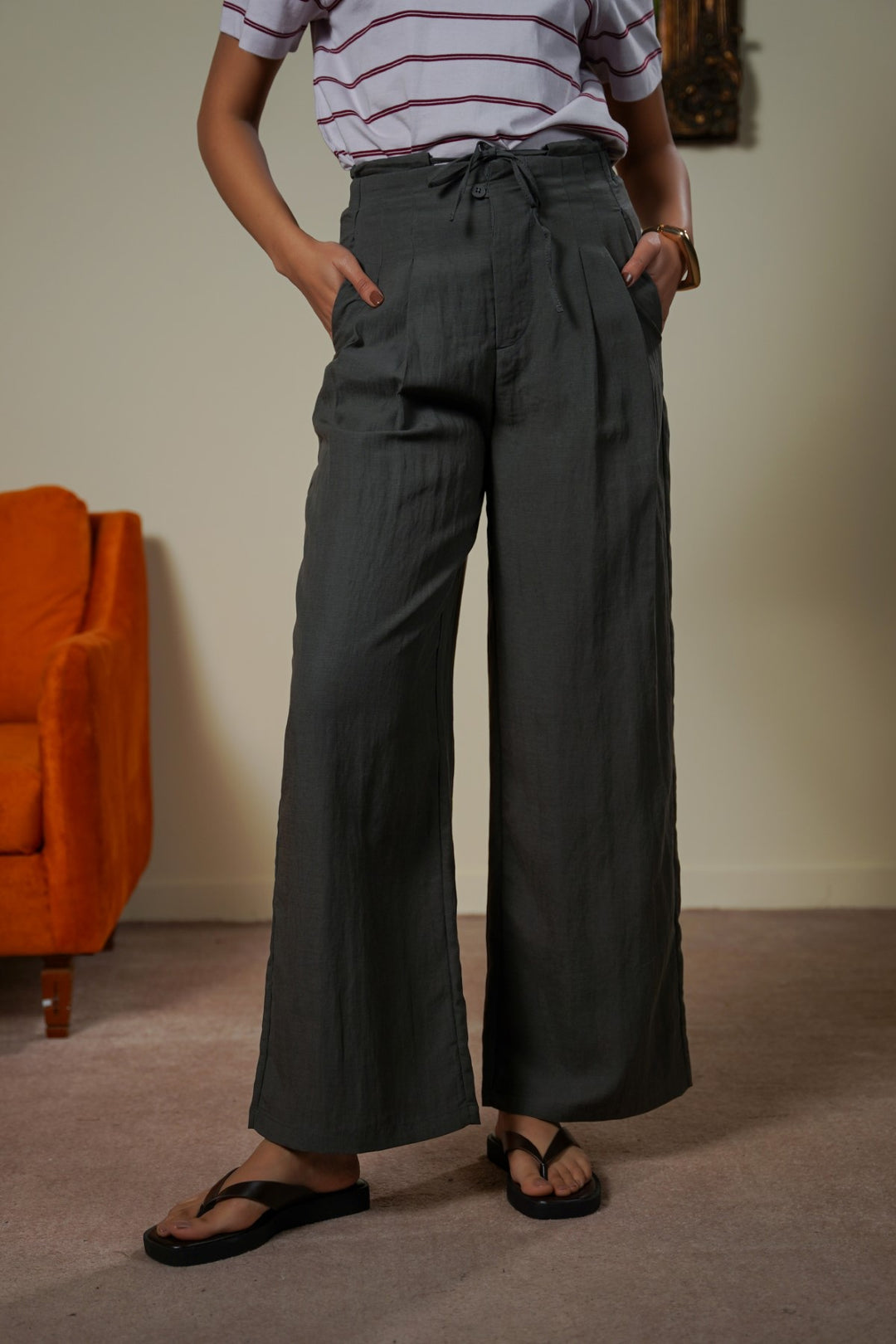 CHARCOAL TAILORED FLAT FRONT PANTS