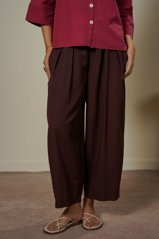 BURGUNDY SLOUCHY PLEATED PANTS