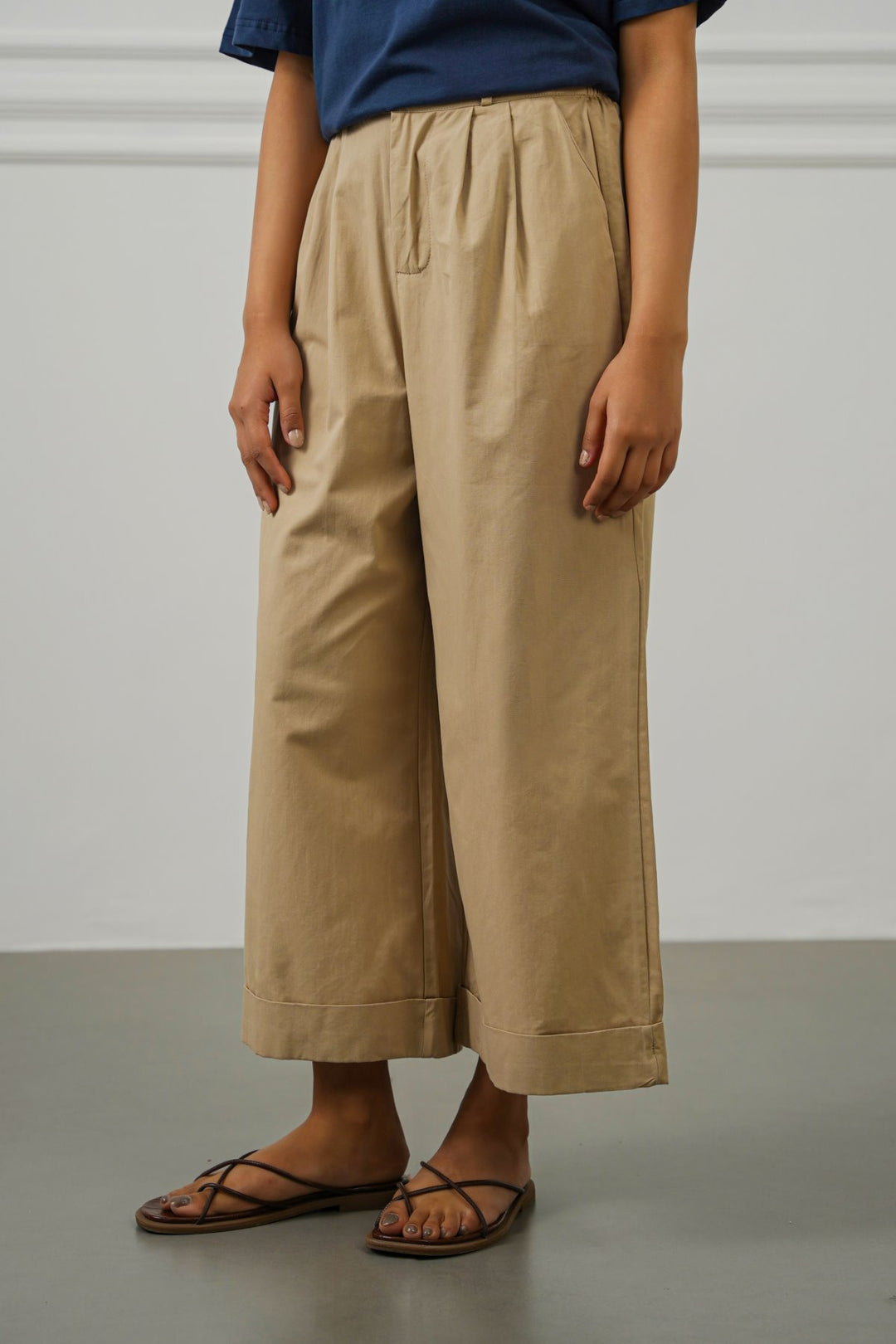 BEIGE POPLIN TURN UP PANTS