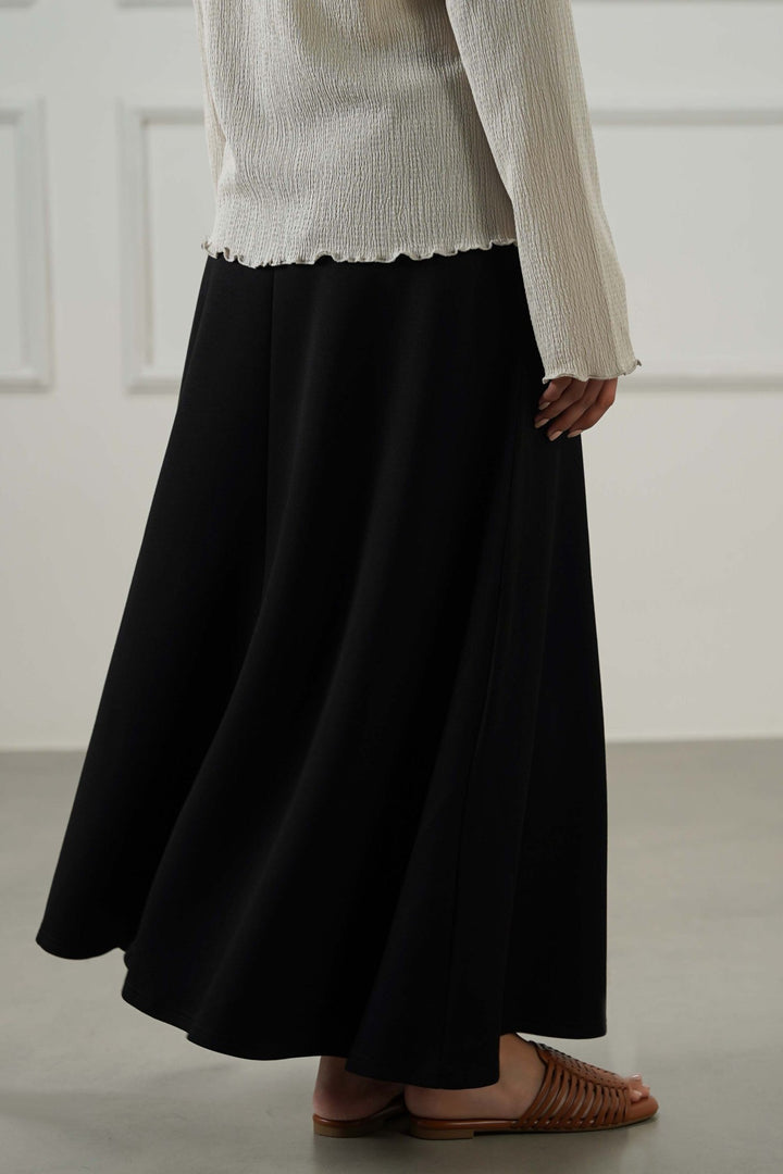 BLACK CASUAL EVERYDAY SKIRT