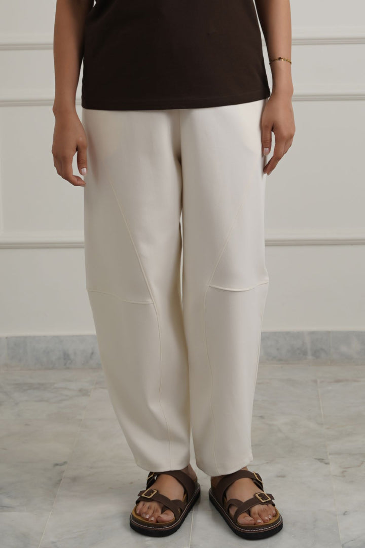 CREAM STUDIO BARREL PANTS