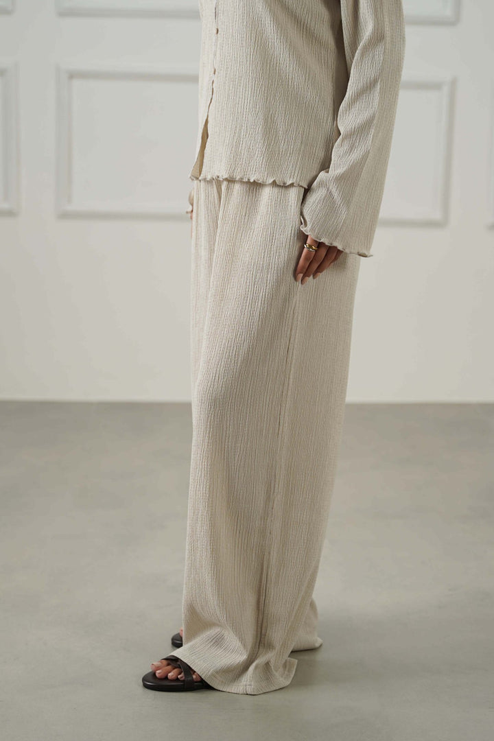 IVORY CRINKLE KNIT PANTS