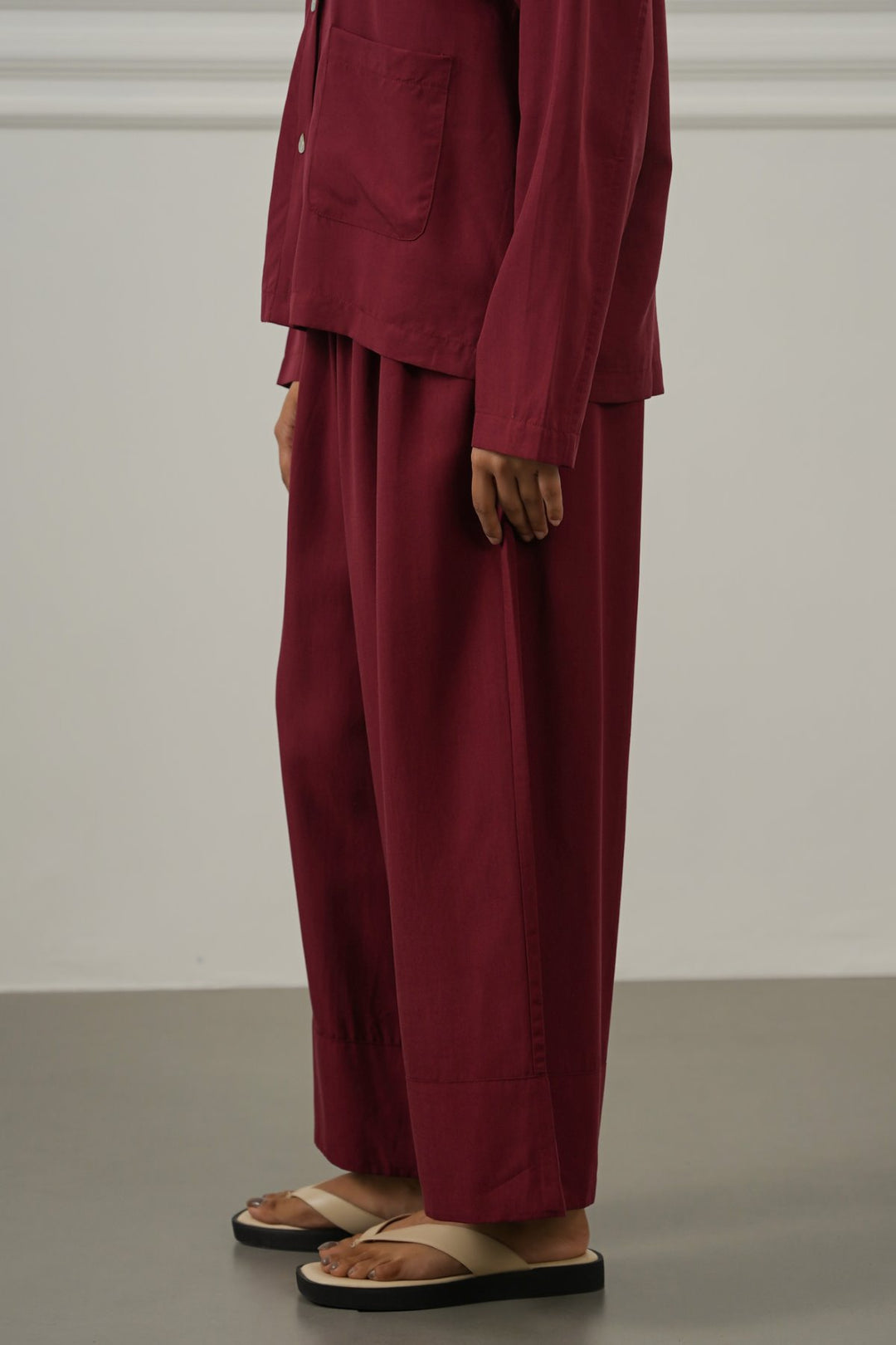 BURGUNDY TENCEL-LINEN EASE PANTS