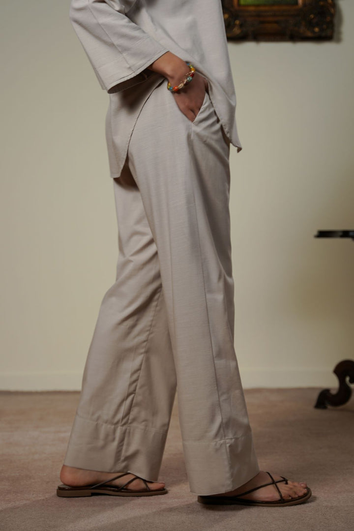 BEIGE EASY WIDE PANTS