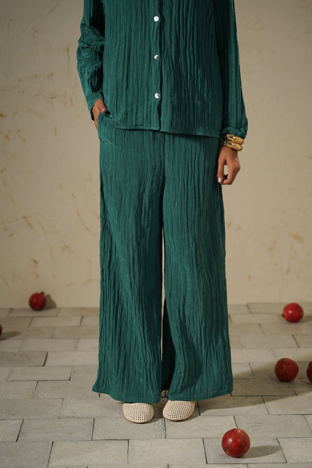 TURQUOISE CRINKLE WIDE PANTS