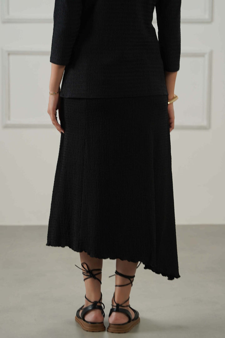 BLACK ASYMMETRIC CRINKLE SKIRT