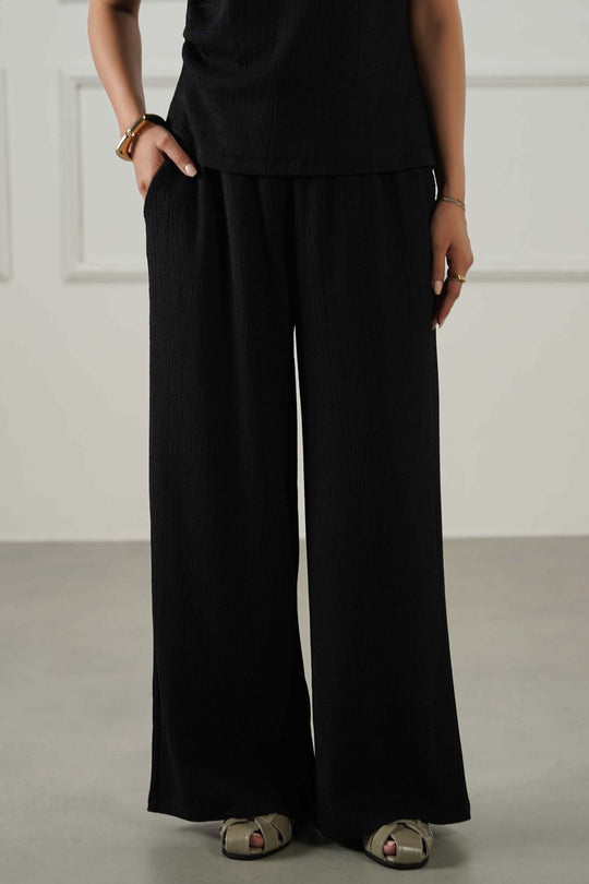 BLACK BASIC STRAIGHT PANTS