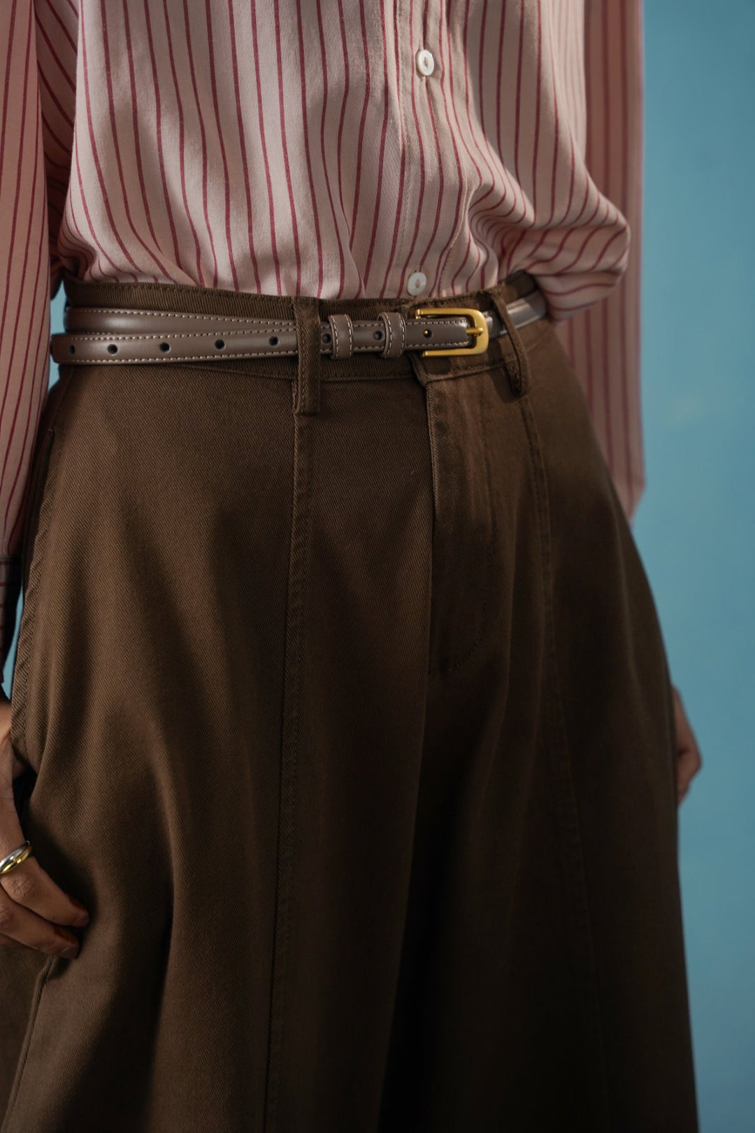 BROWN SLOUCHY EASE PANTS
