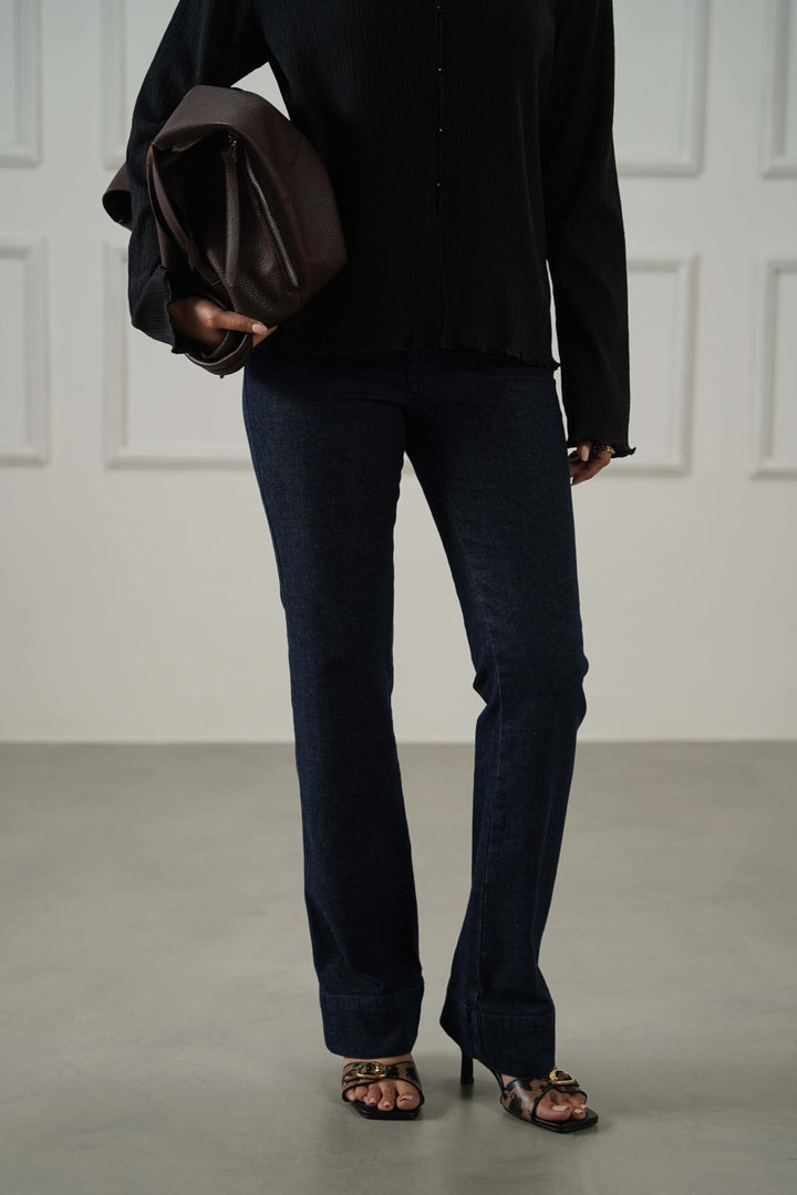 MID-RISE KICK FLARE JEANS