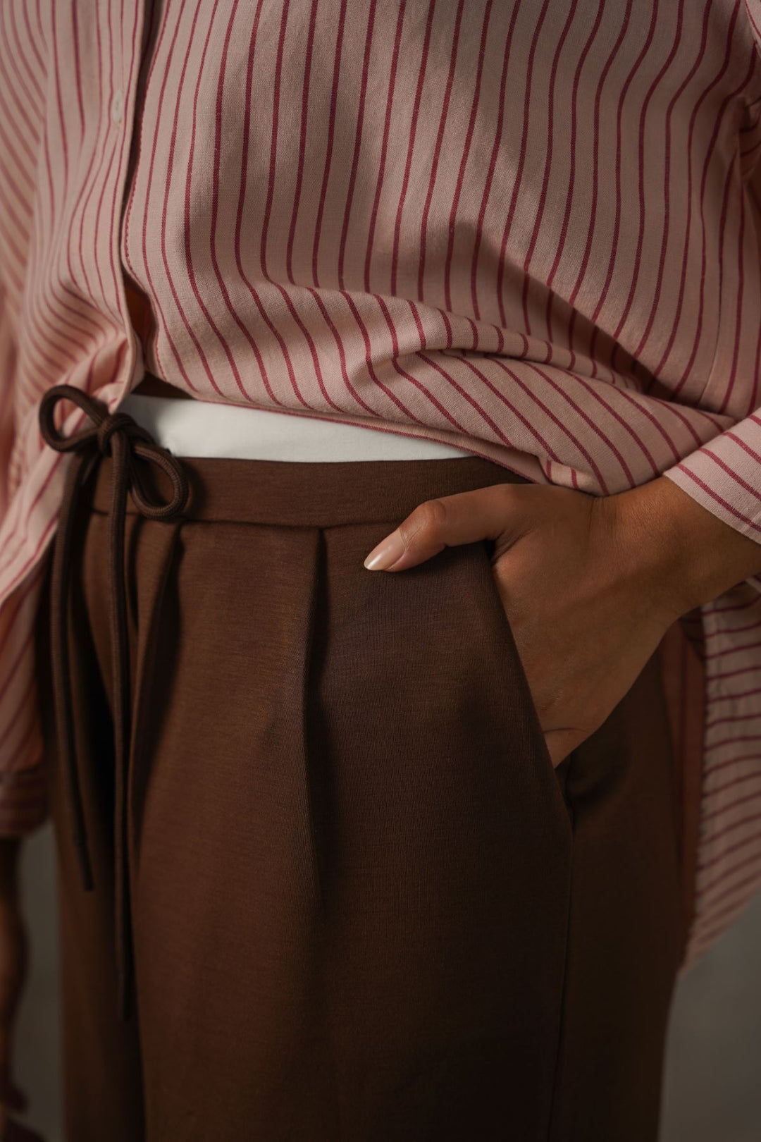 DARK BROWN SUNDAY ARCHIVE PANTS