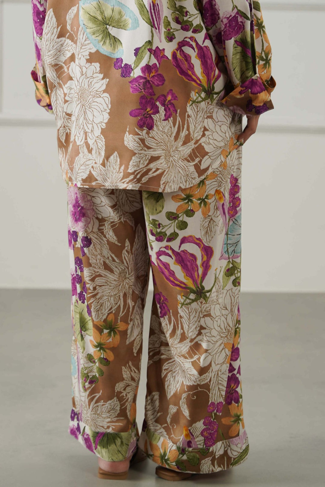 BEIGE GARDEN KALEIDOSCOPE PANTS