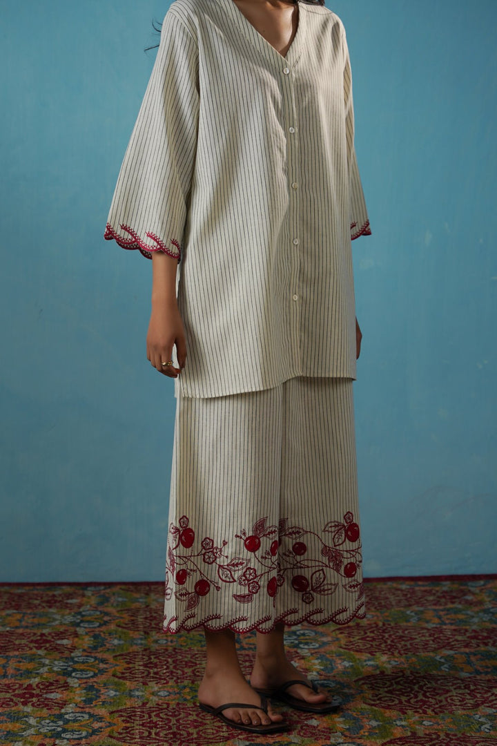 ECRU CHERRY STORY PINSTRIPE CULOTTES