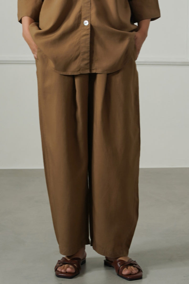 BROWN LYOCELL LINEN EASE PANTS