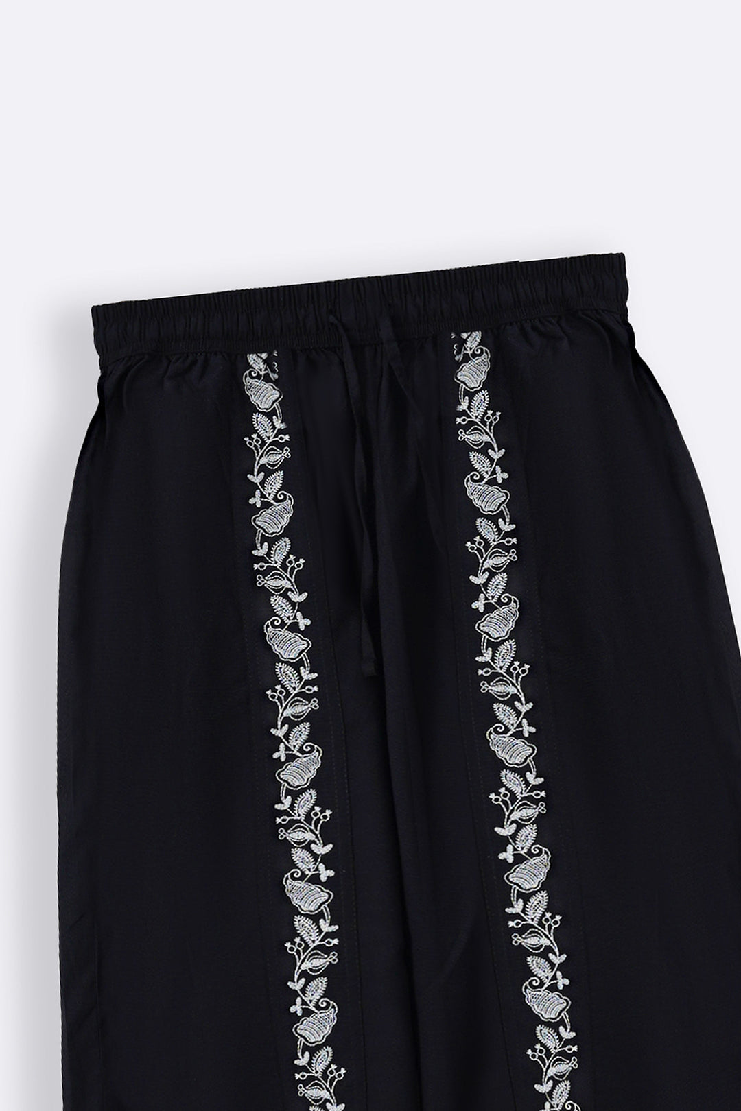 BLACK BRODERIE STRAIGHT PANTS
