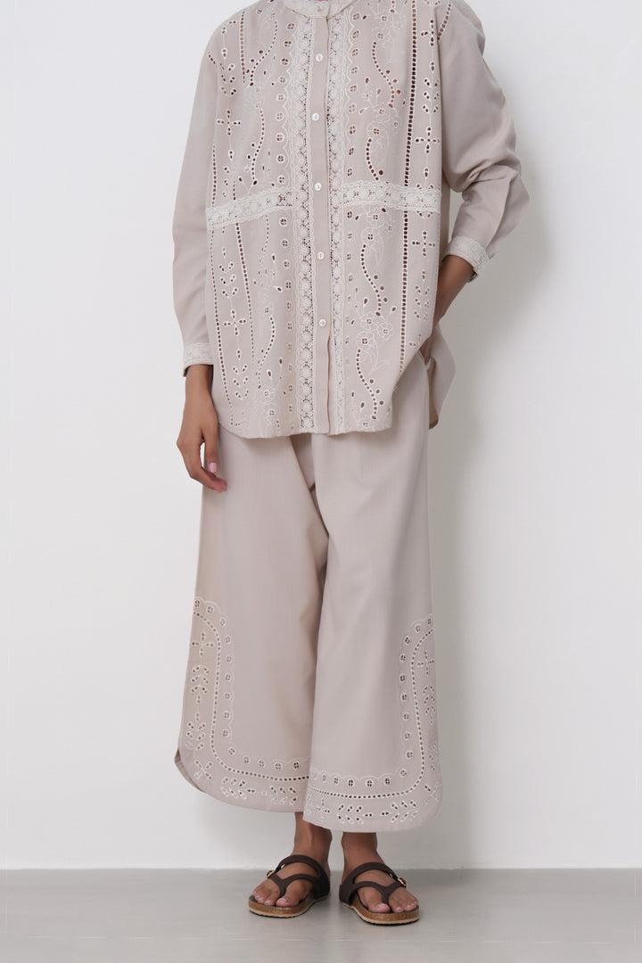 BEIGE FILIGREE EMBROIDERED CULOTTES