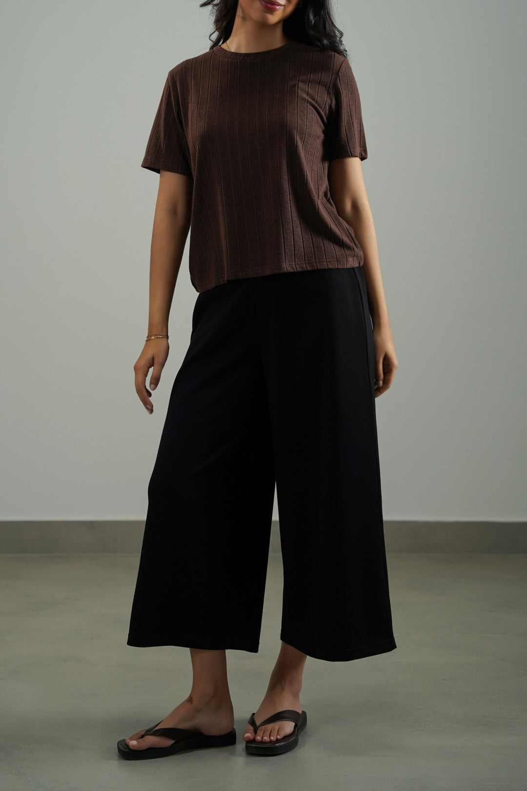 BLACK COMFY WIDE TROUSERS