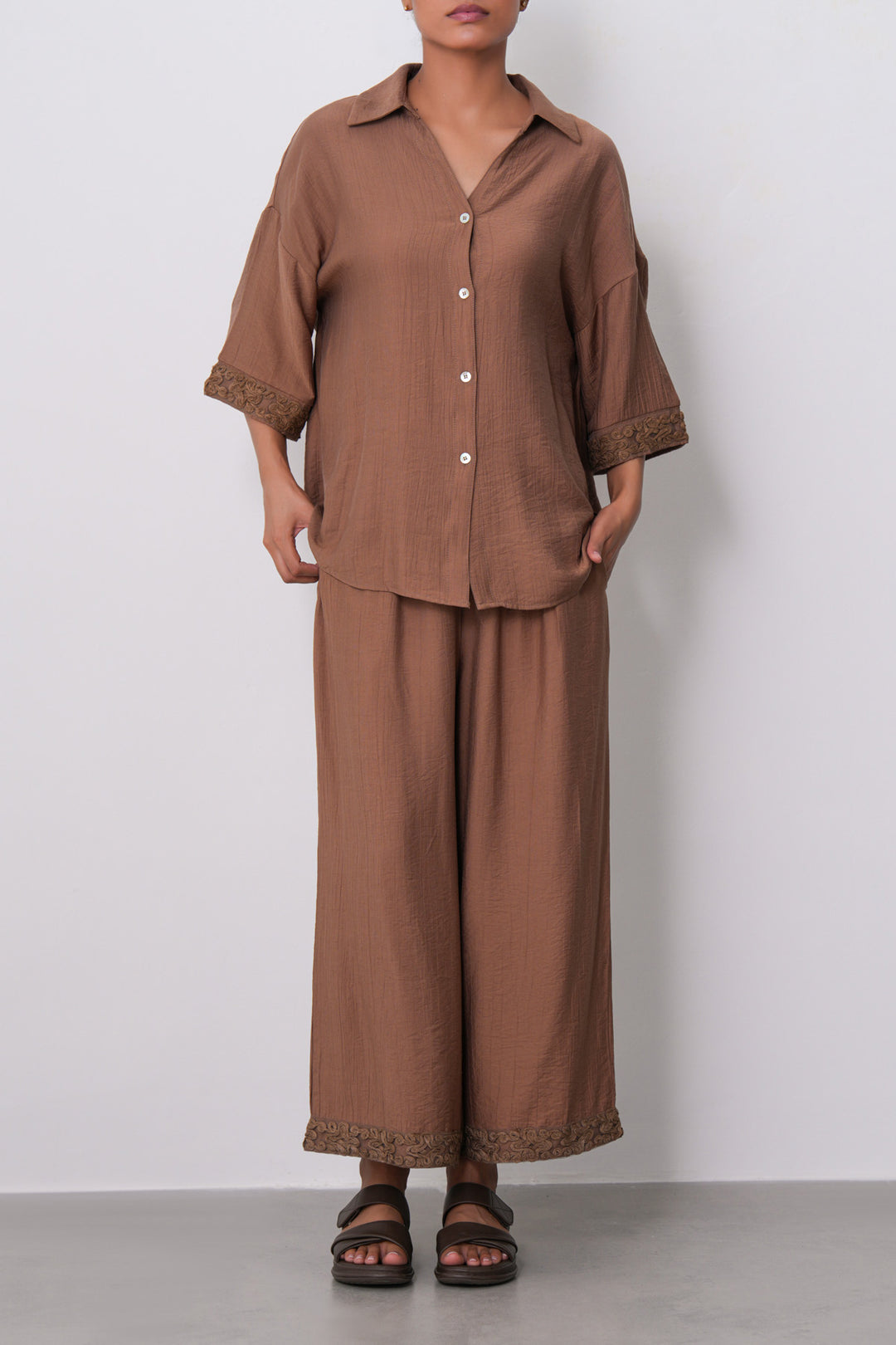 BROWN LACE TRIM CULOTTES